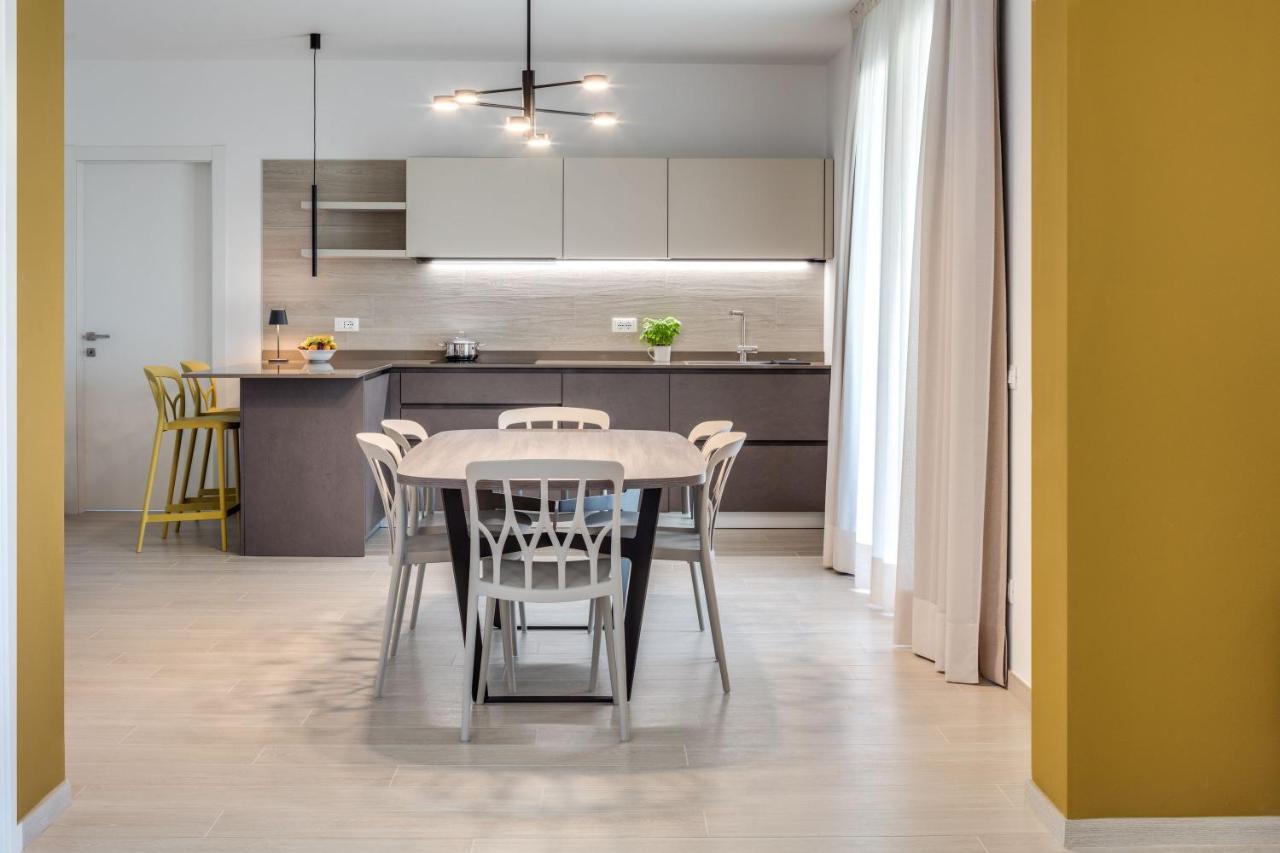 Oleandro Holiday Apartments Bardolino Exteriör bild
