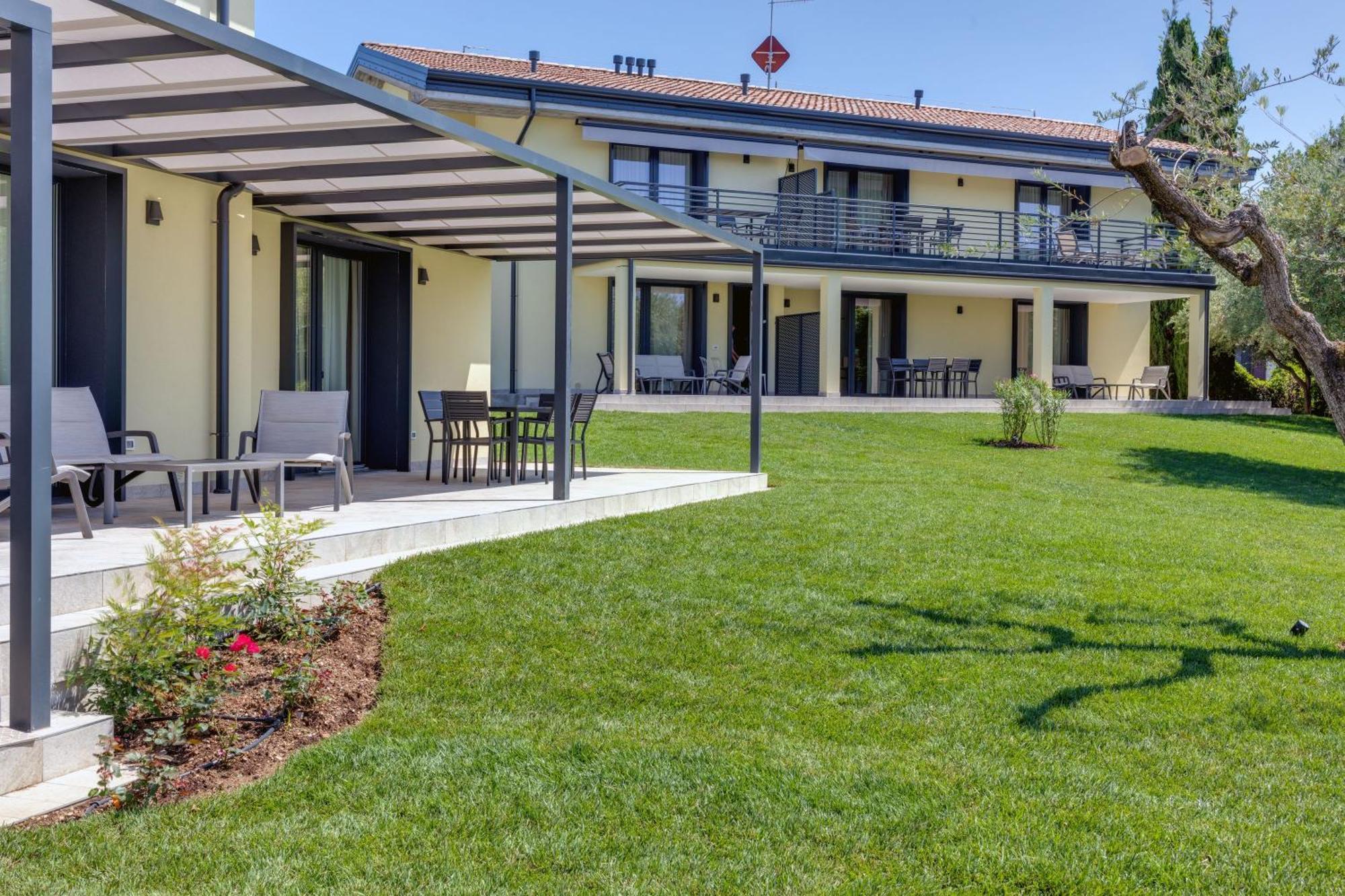 Oleandro Holiday Apartments Bardolino Exteriör bild