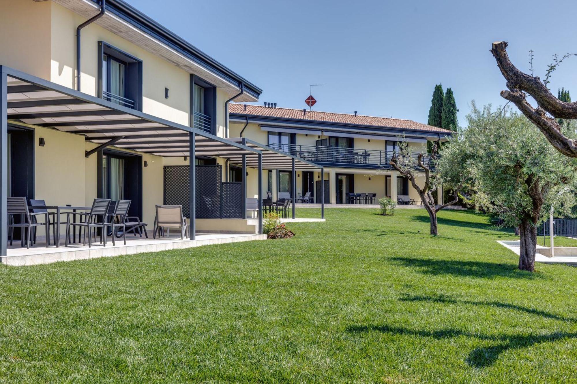 Oleandro Holiday Apartments Bardolino Exteriör bild